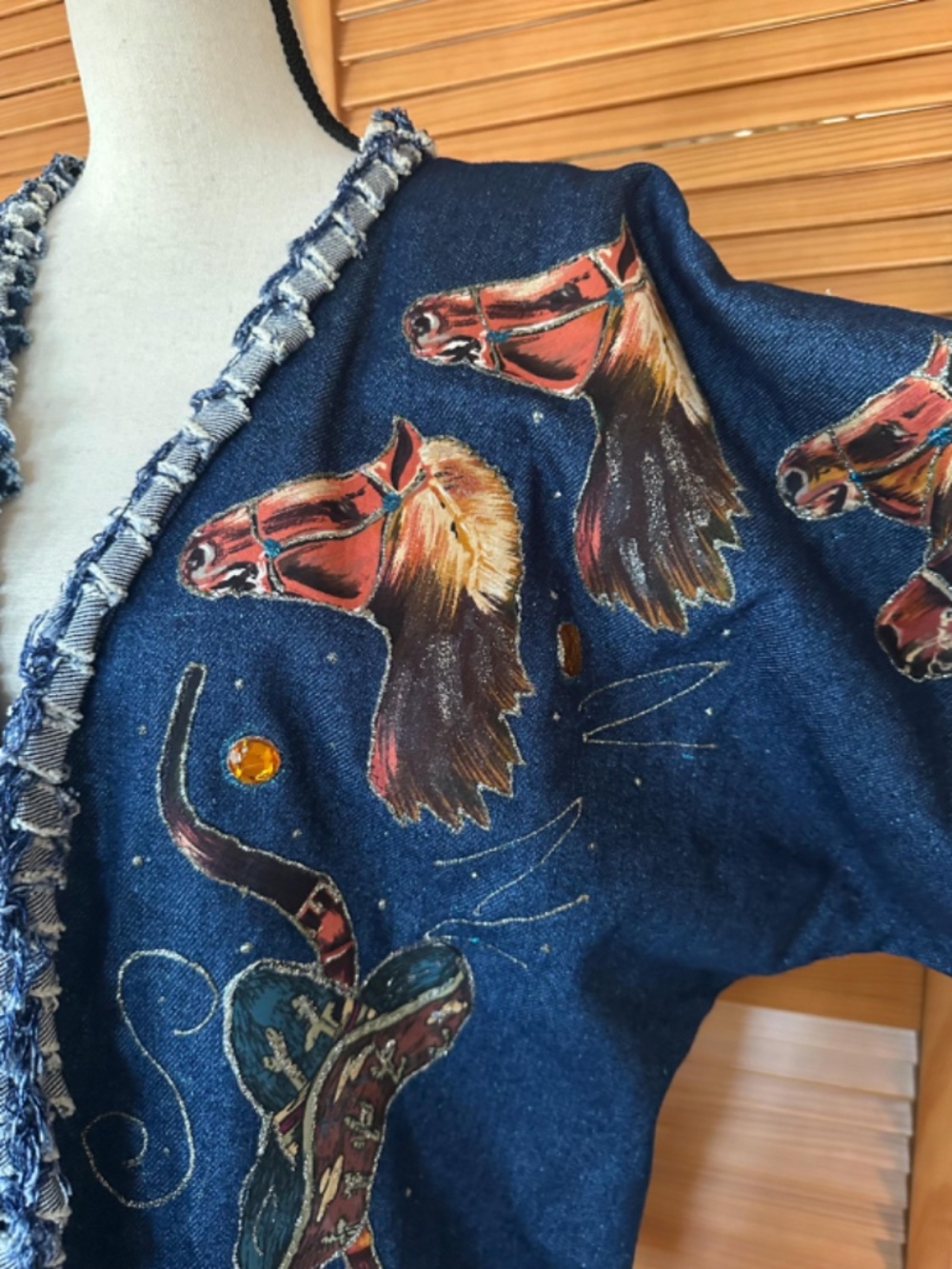 Vintage 80s Denim Western Jacket: Equestrian Horse Appliqué, Hand-Crafted - Picture 12 of 15
